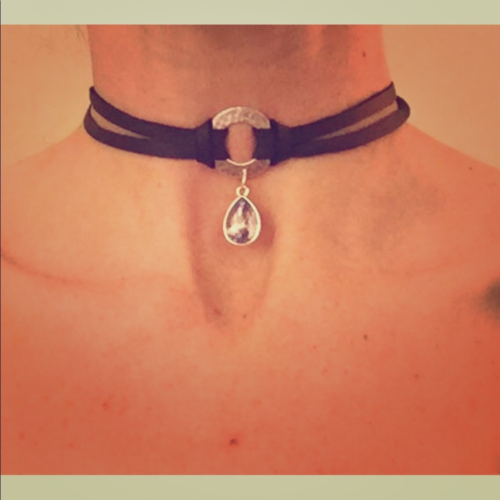 Black Leather Choker w/Teardrop Crystal